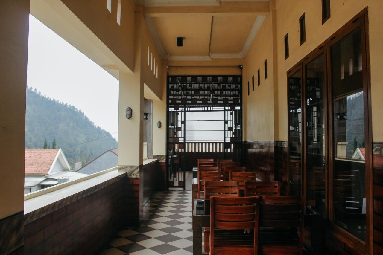Sm Bromo Hotel Probolinggo Exteriér fotografie